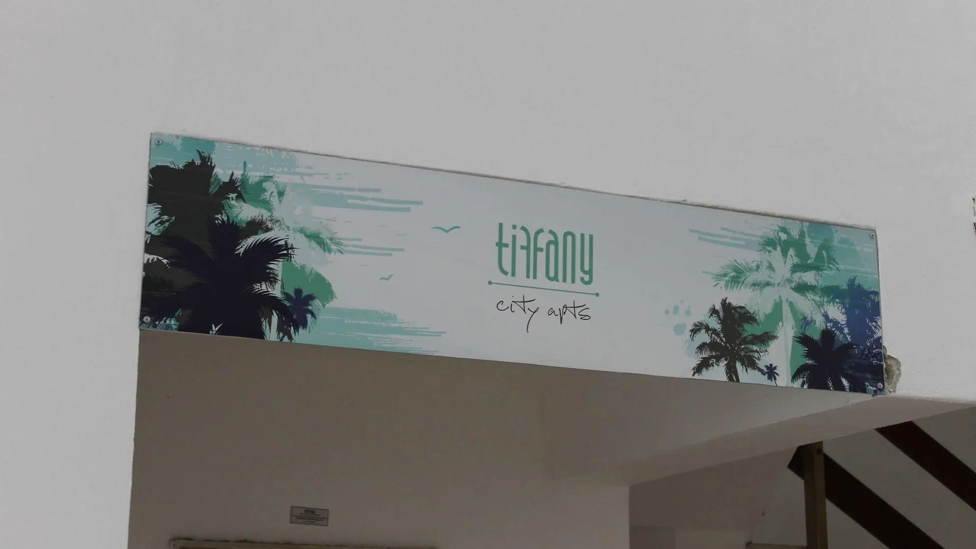 Tiffany City Apartments Larnaca 3*,